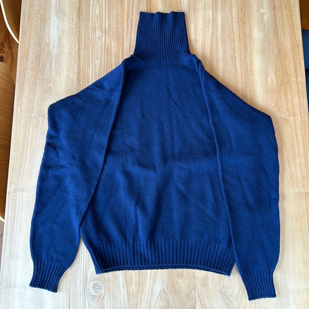 Navy blue Hannes B 100% Cashmere Sweater